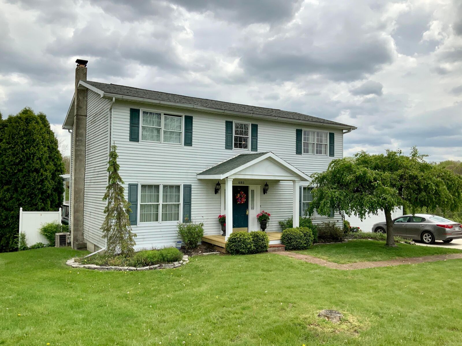 Property Photo: 685 Mellwood Drive OH 43764