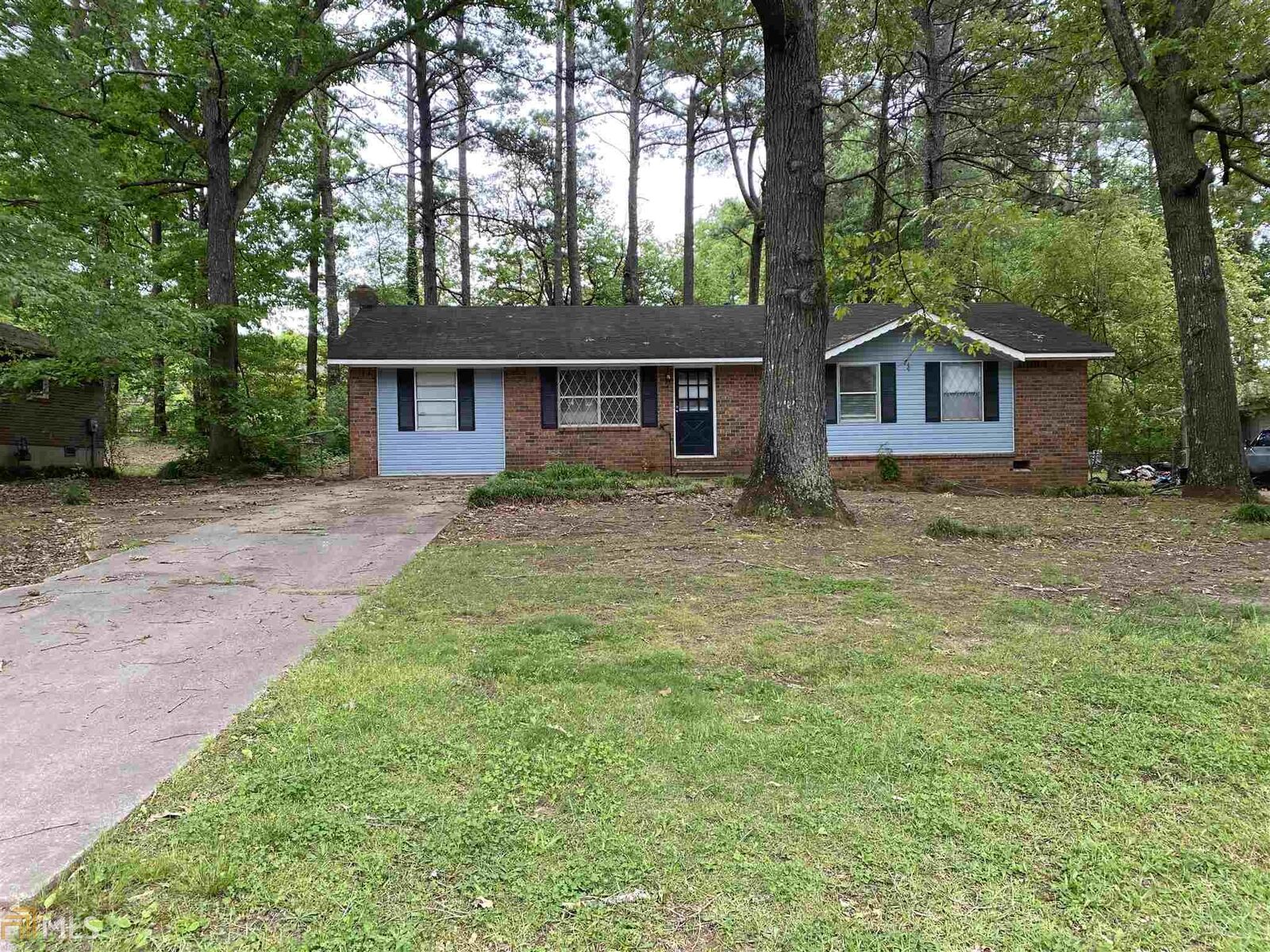 Property Photo:  1445 Iron Gate Boulevard  GA 30238 