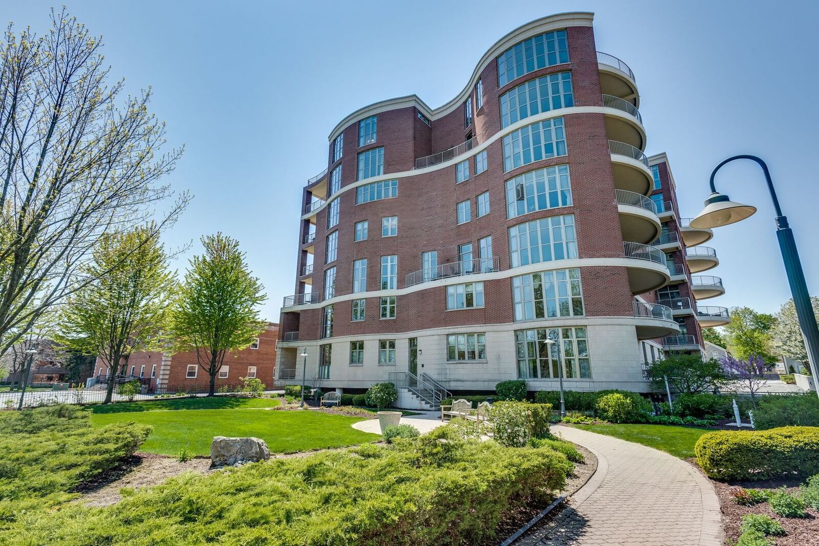 Property Photo:  520 S Washington Street Ph03  IL 60540 