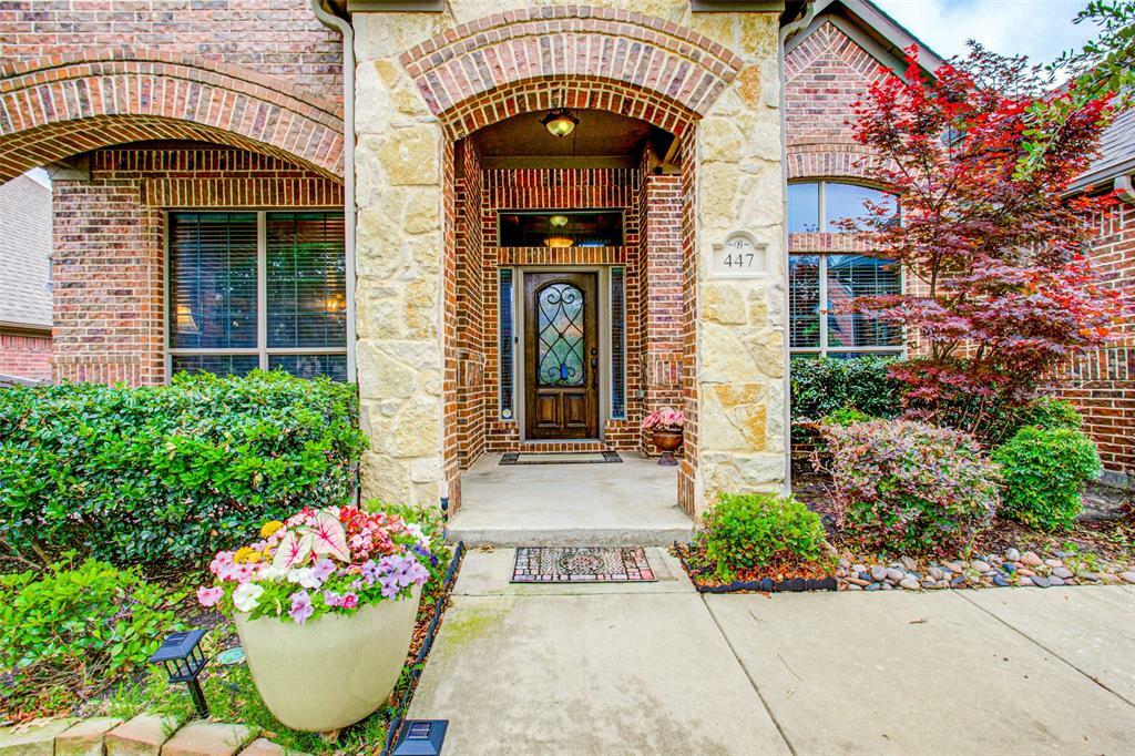 Property Photo: 447 Bristol Street TX 76262