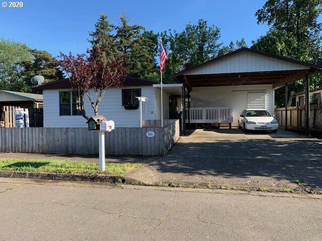 Property Photo:  5171 Forsythia St  OR 97478 