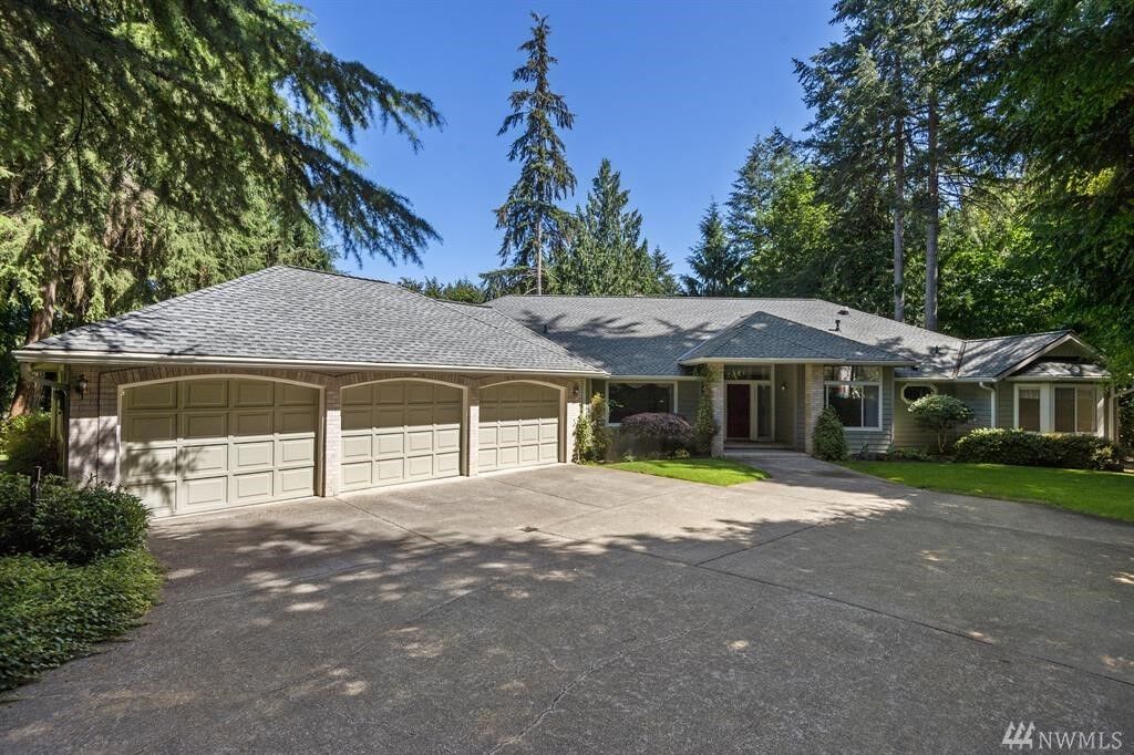 Property Photo:  13121  53rd Avenue NW  WA 98332 