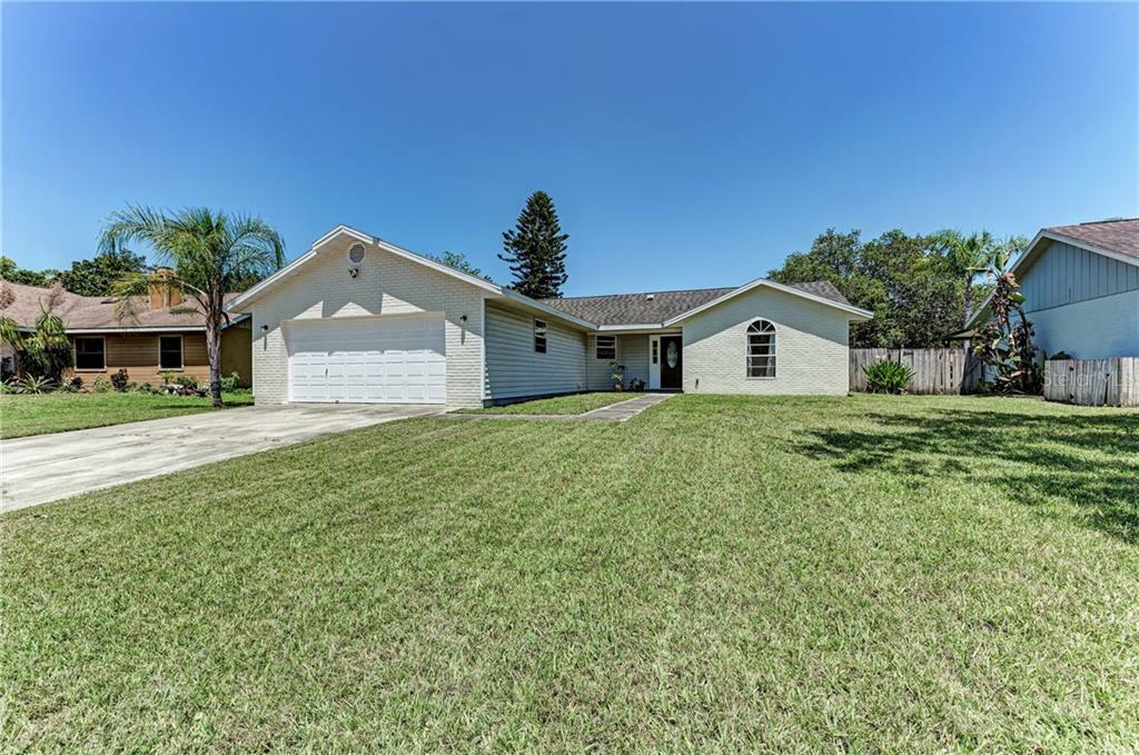 Property Photo:  5010 26th Avenue Drive E  FL 34221 