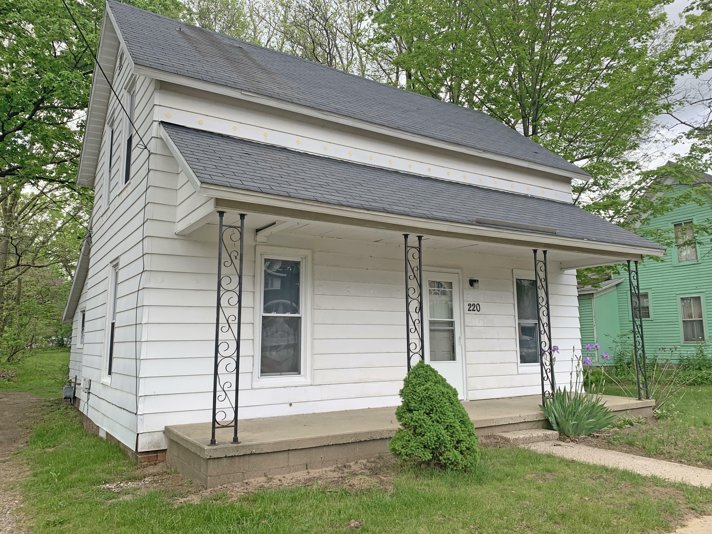 Property Photo:  220 North Street  MI 49010 