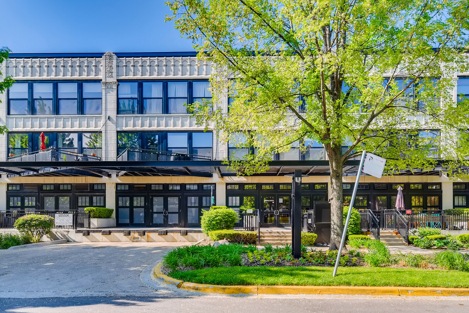 Property Photo:  1000 W 15th Street 409  IL 60608 