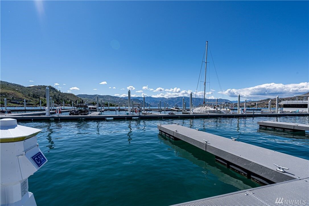 Property Photo:  1350 W Woodin Ave C14  WA 98816 