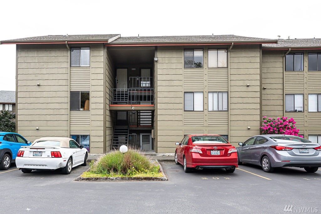 Property Photo:  270 SE Barrington Drive C301  WA 98277 