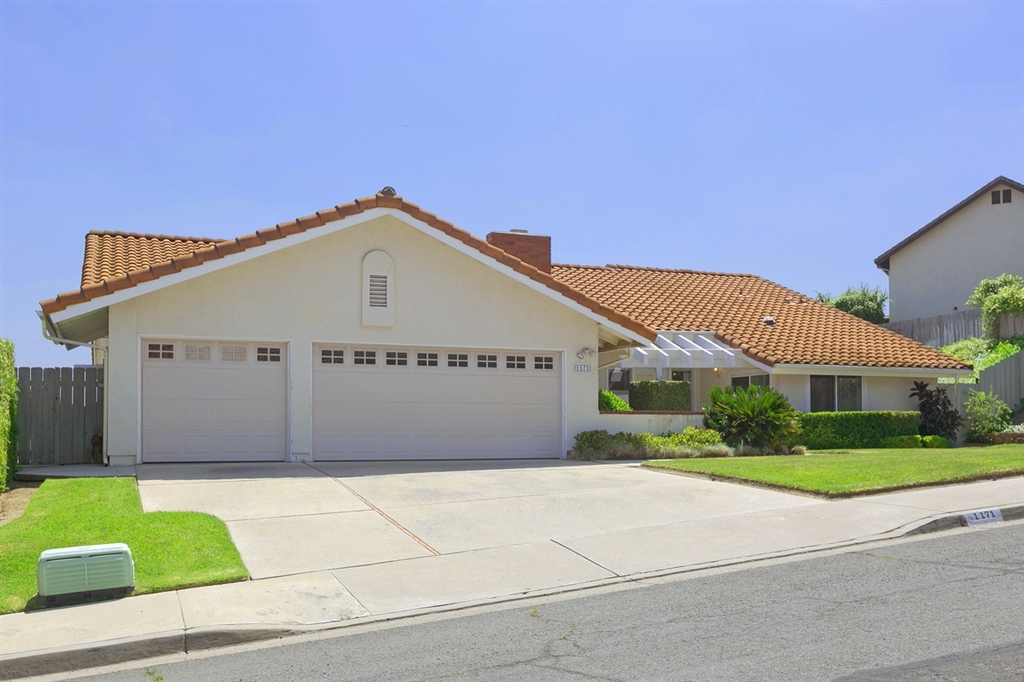 Property Photo:  1171 Loma Portal Dr  CA 92020 