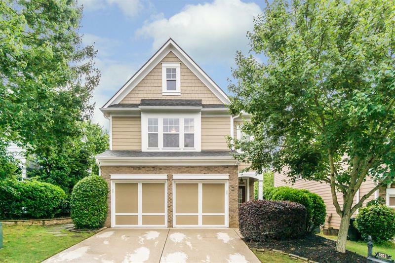 Property Photo: 5975 Ellington Cove GA 30040