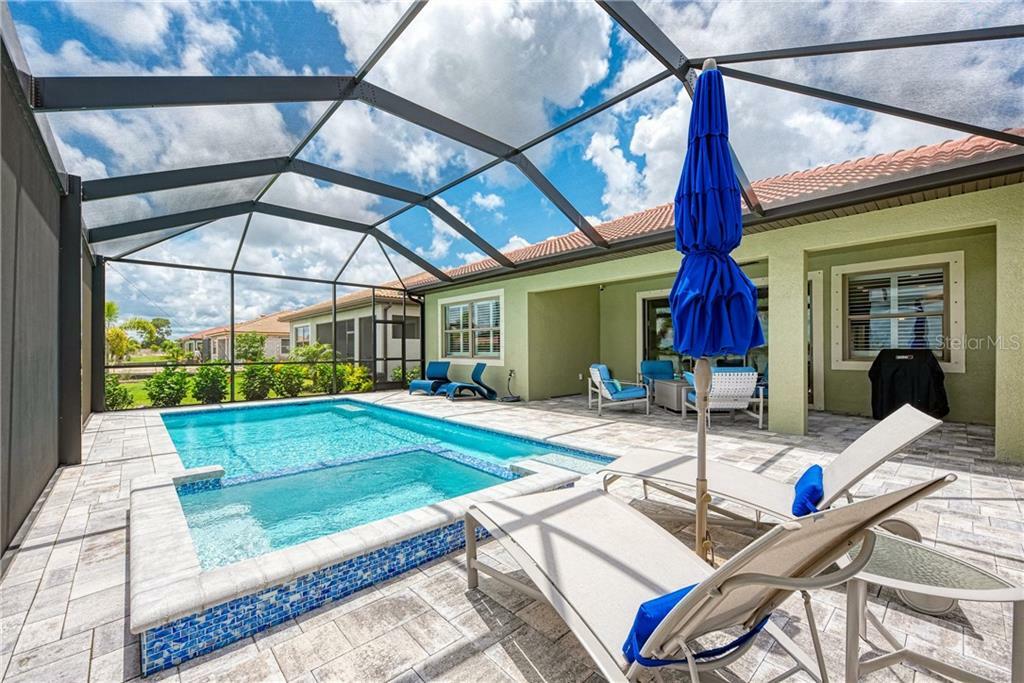 Property Photo: 335 Toscavilla Boulevard FL 34275