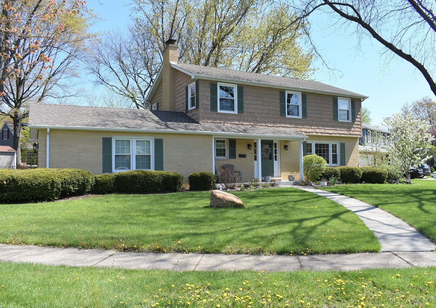 Property Photo:  957 North Hedgewood Drive  IL 60074 
