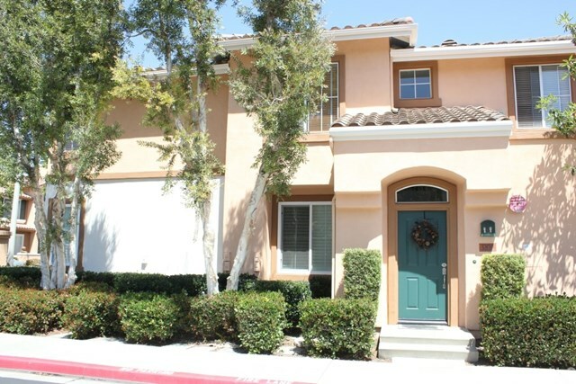 Property Photo:  3208 Ladrillo Aisle  CA 92606 