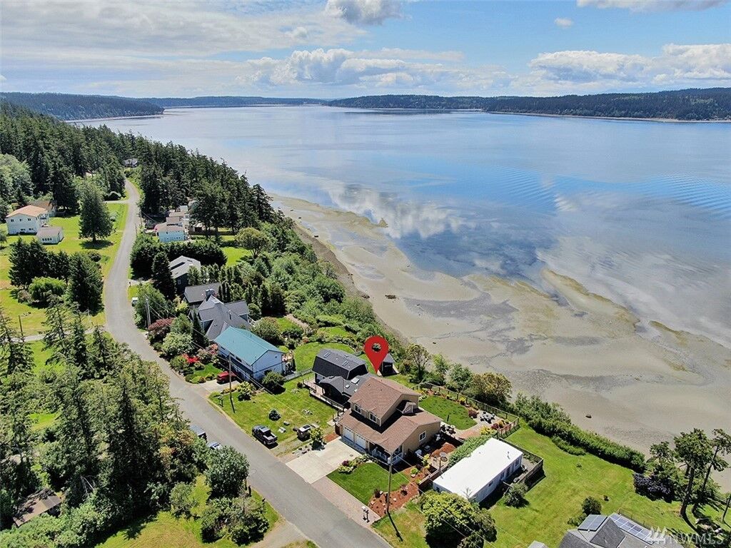 Property Photo:  3266  Harbor View Drive  WA 98260 