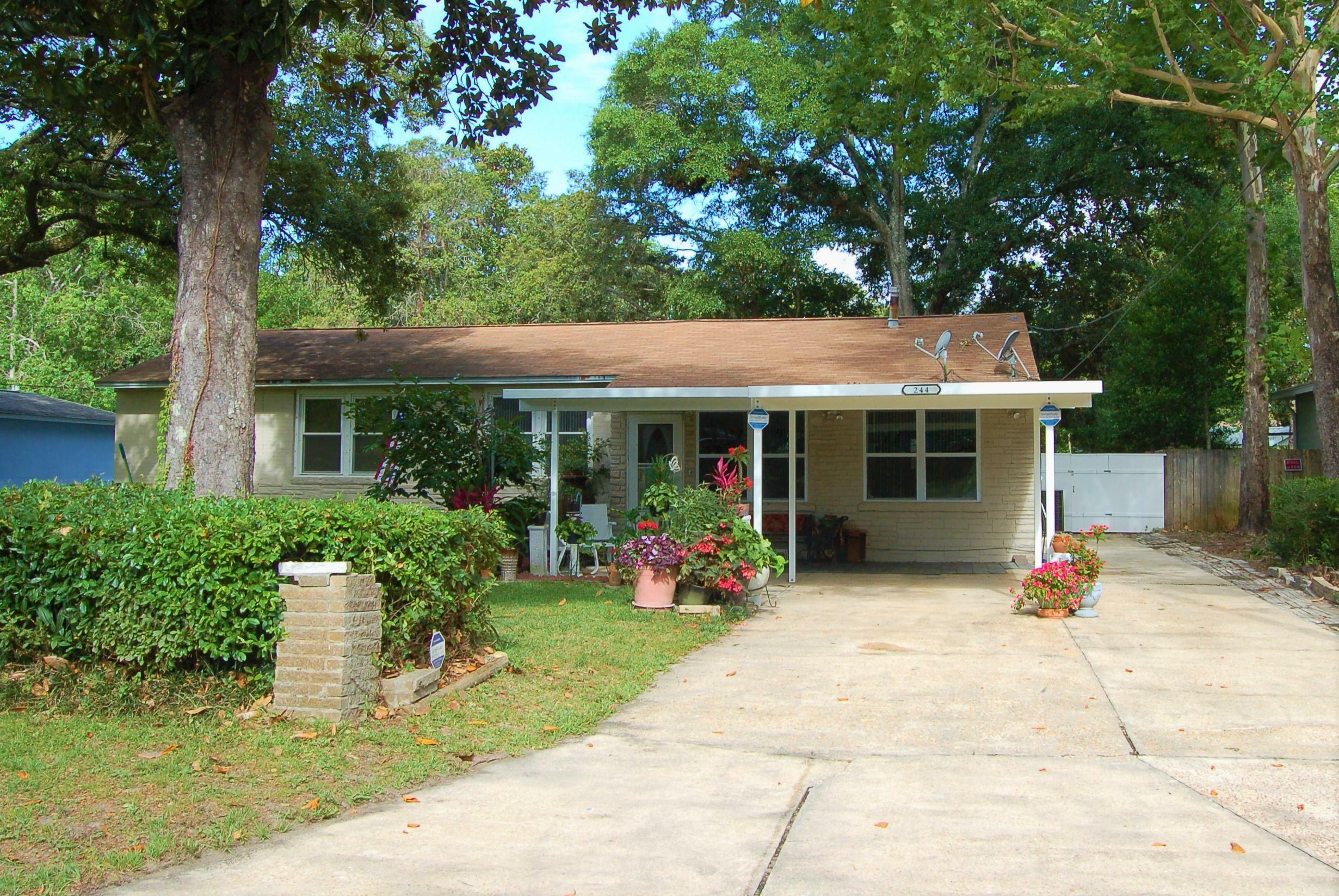 244 NE Greenbrier Drive  Fort Walton Beach FL 32547 photo