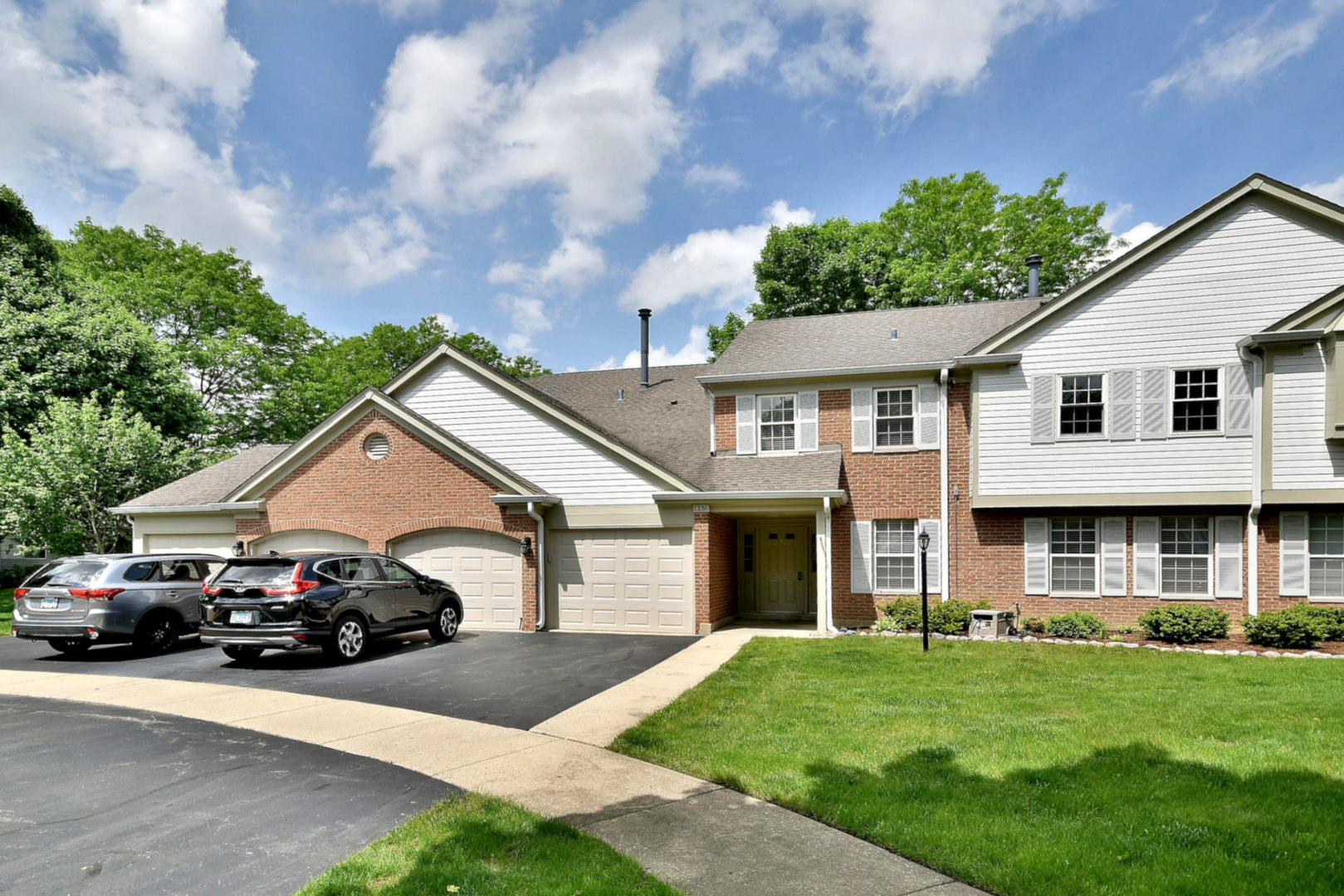 Property Photo:  1256 Rosewood Court B1  IL 60193 