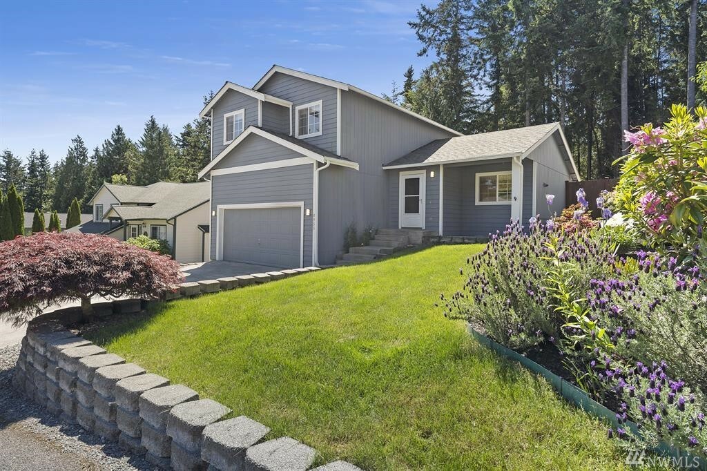 Property Photo:  4955 NW Discovery Ridge Ct  WA 98383 