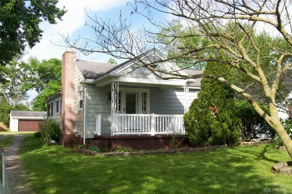 Property Photo:  2217 Hawthorne Street  OH 45042 