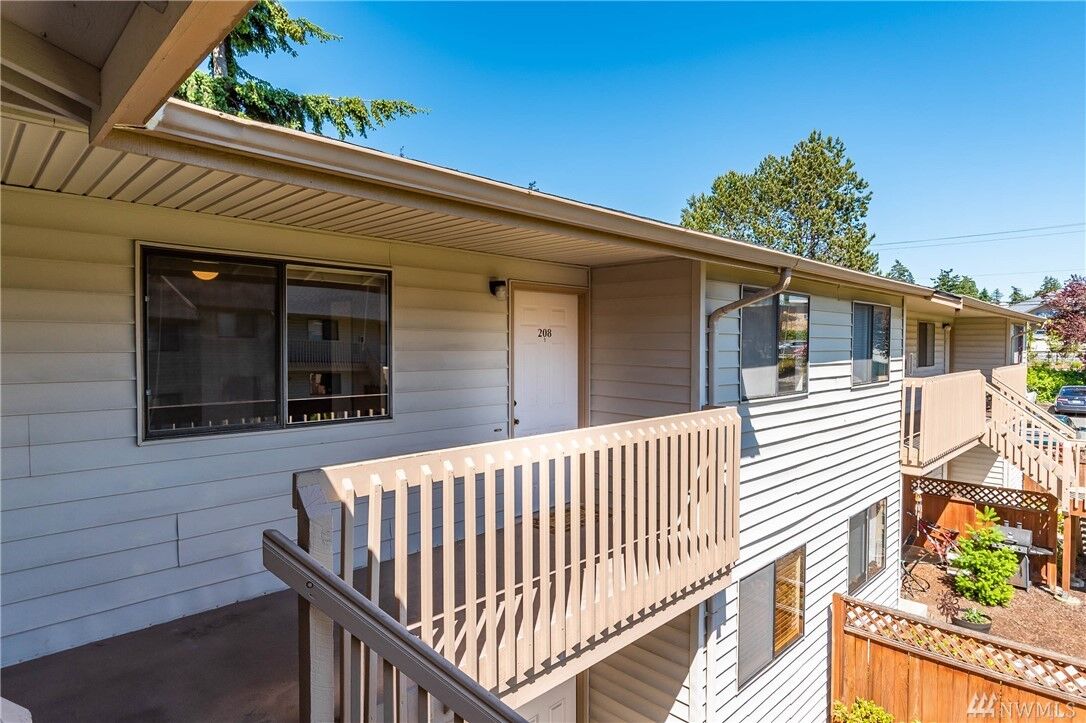 Property Photo: 325 NE Kettle Street 208 WA 98277