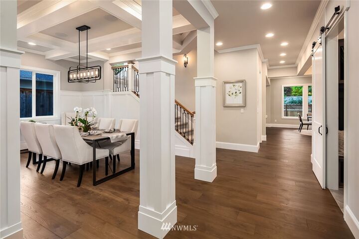 Property Photo:  3018  108th Avenue SE  WA 98004 