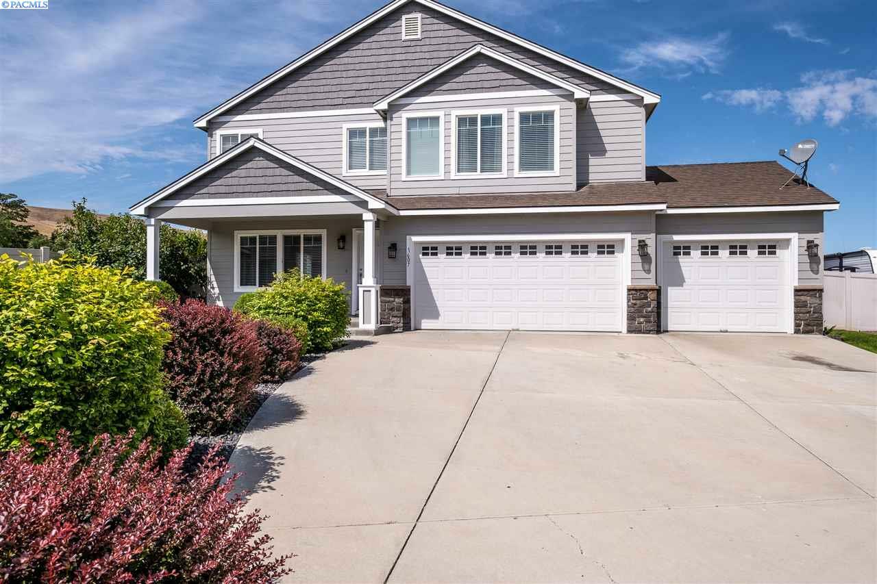 Property Photo:  1607 W 43rd Ave  WA 99337 