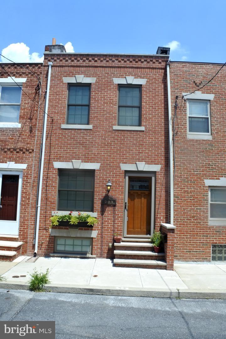 Property Photo: 203 Gerritt Street PA 19147