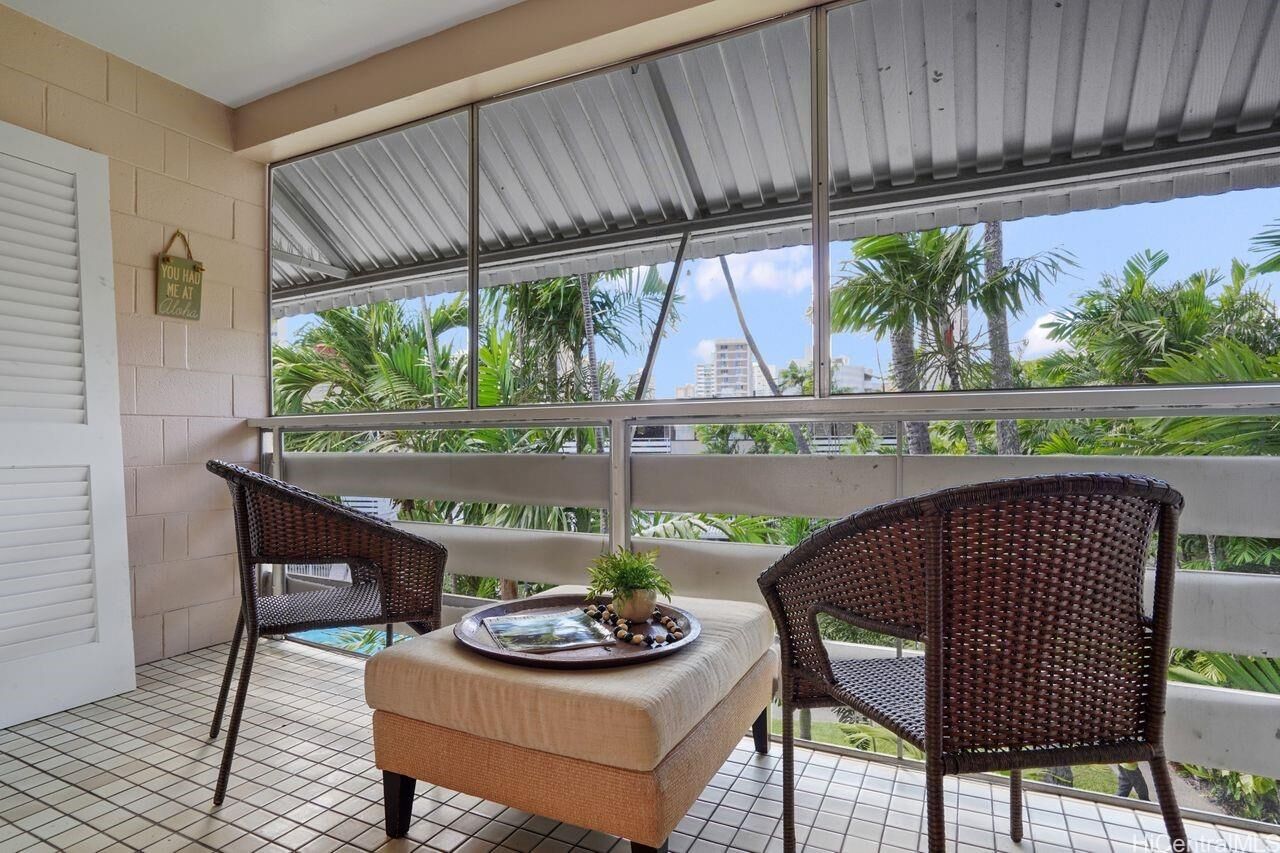 Property Photo:  1330 Wilder Avenue 310  HI 96822 