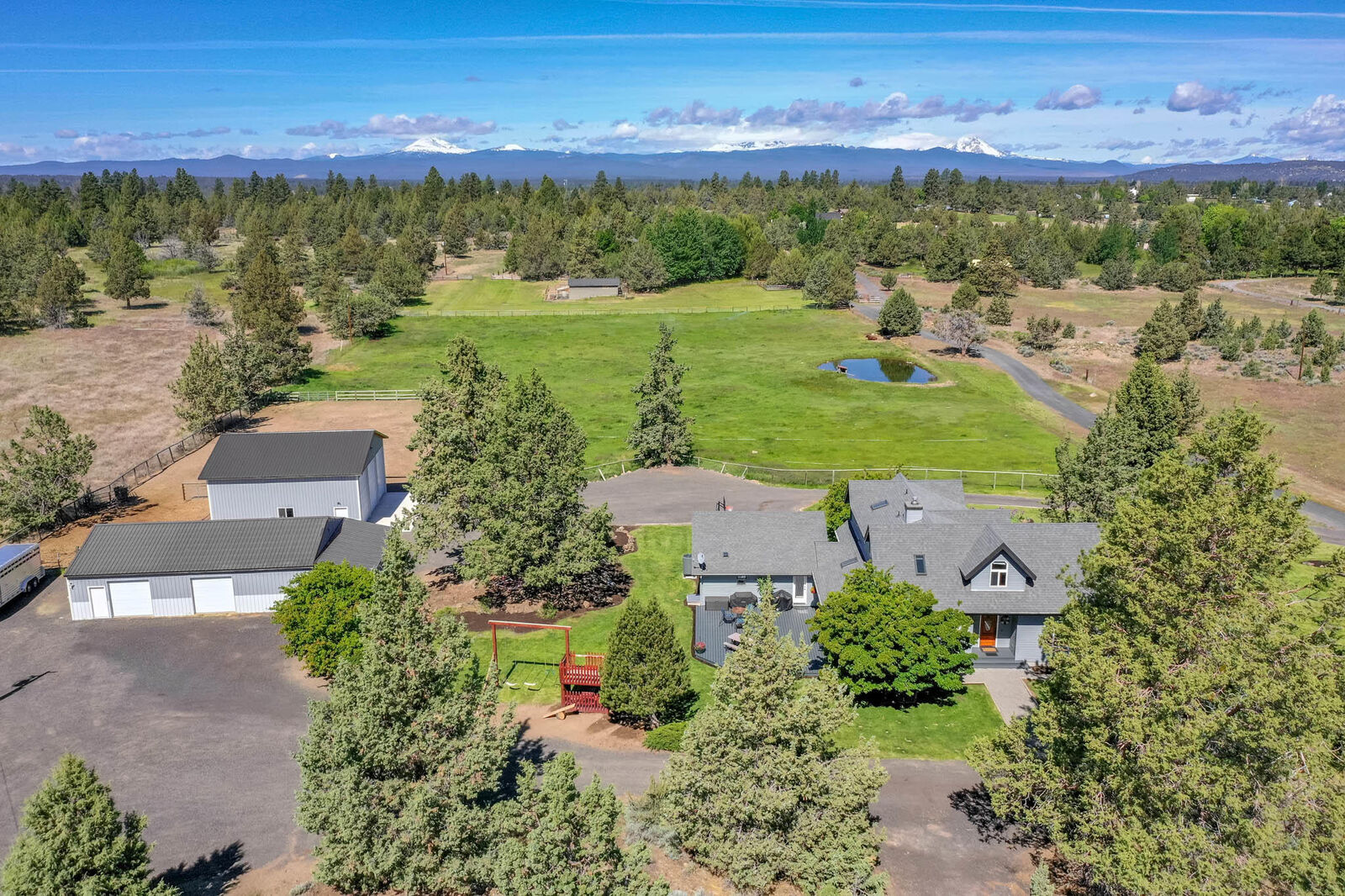 Property Photo: 61215 Ward Road OR 97702