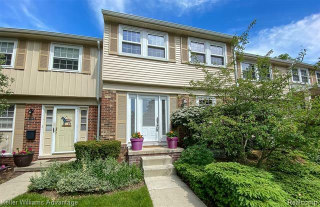 Property Photo: 1640 Brentwood Drive 119 MI 48098