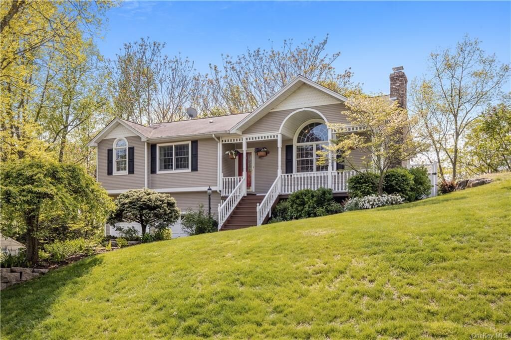 Property Photo: 27 Iroquois Avenue NY 10964