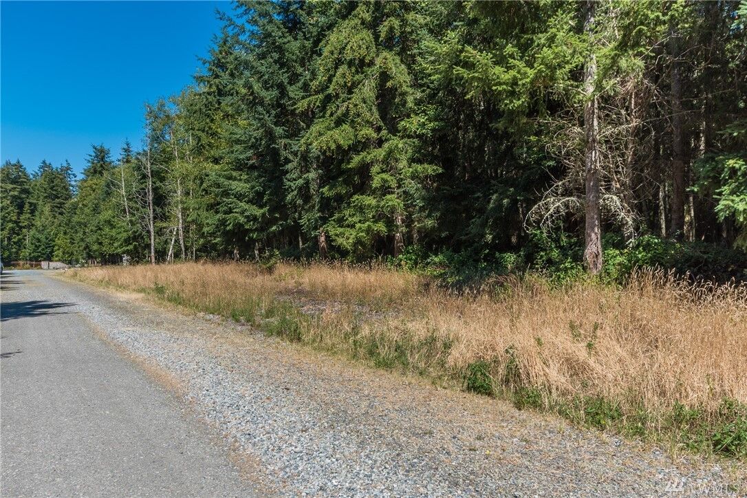 Property Photo: 24 Parker Woods Lane WA 98239
