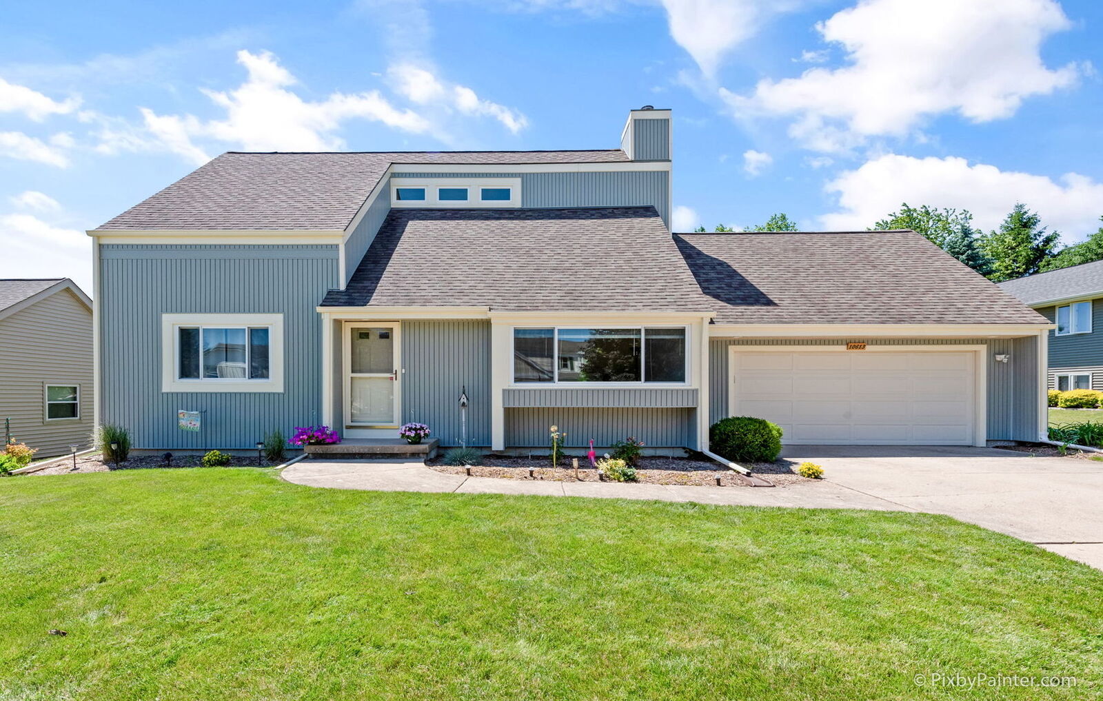 Property Photo: 10613 Michael Street IL 60142