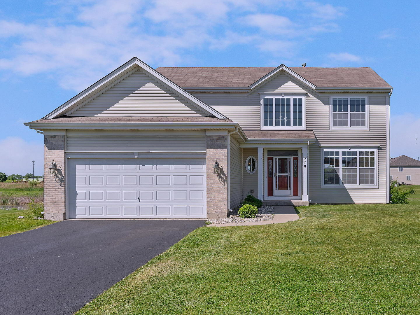Property Photo: 378 Sutton Street IL 60560