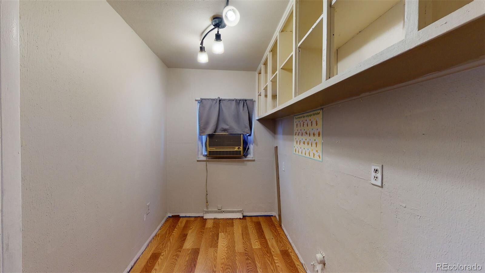 Property Photo:  843 E Dartmouth Avenue  CO 80113 