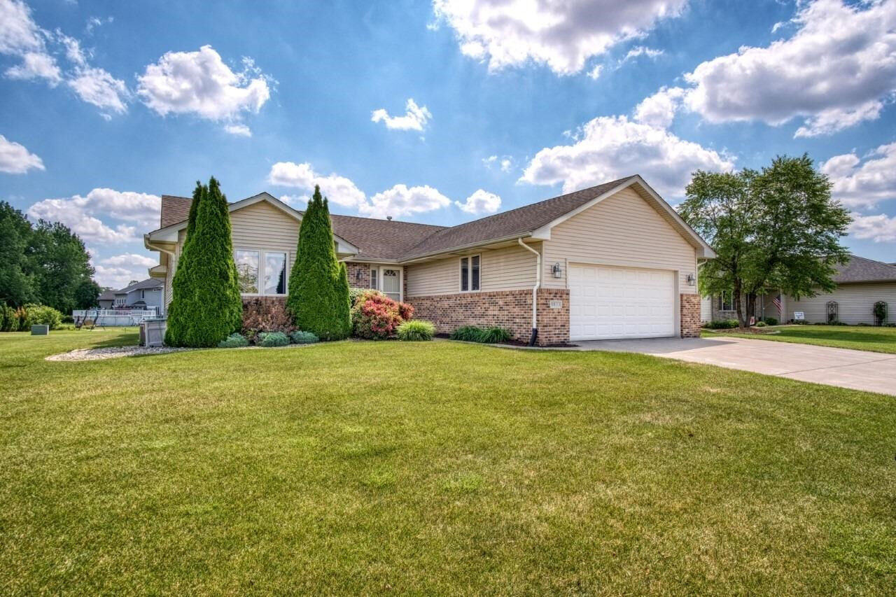 Property Photo: 9833 Allison Lane IN 46373