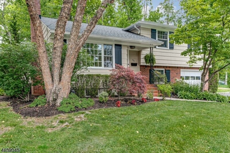 Property Photo: 621 Short Hills Ct NJ 07090