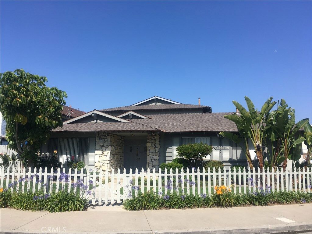 Property Photo:  18722 Demion Lane A  CA 92646 