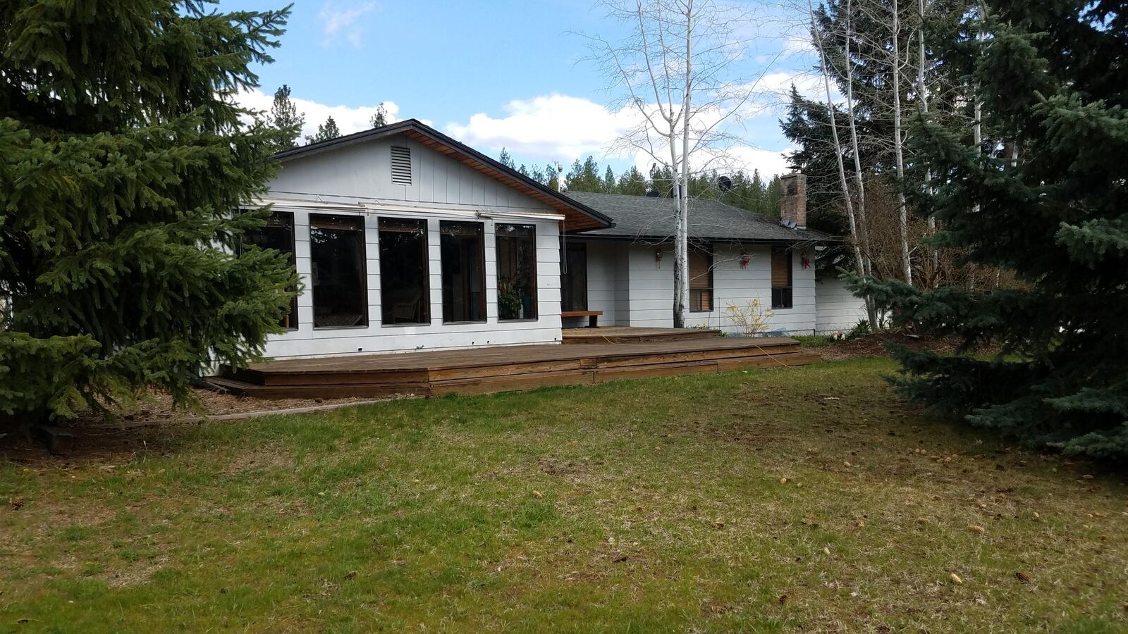 Property Photo: 786 Skidmore Rd WA 99114