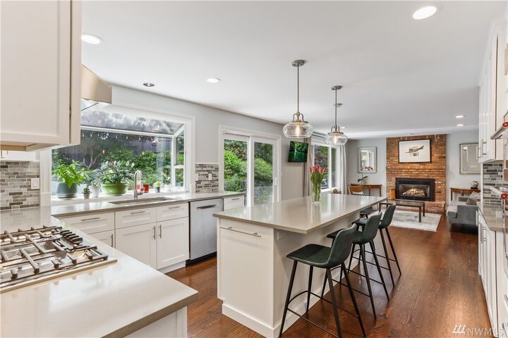 Property Photo:  23247 NE 20th Place  WA 98074 