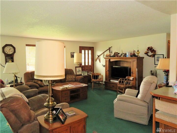 Property Photo:  98 N Madison St  WA 99166 