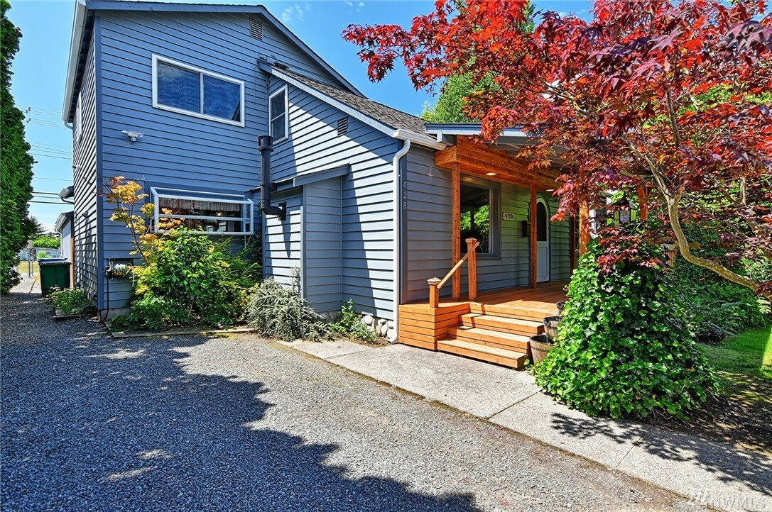 Property Photo:  428 S French Ave  WA 98223 