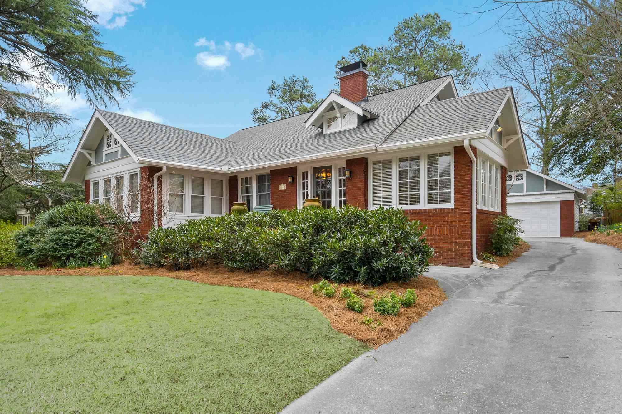 Property Photo:  1289 Oxford Rd  GA 30306 