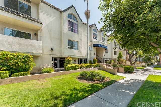 Property Photo:  11119 Camarillo Street 118  CA 91602 