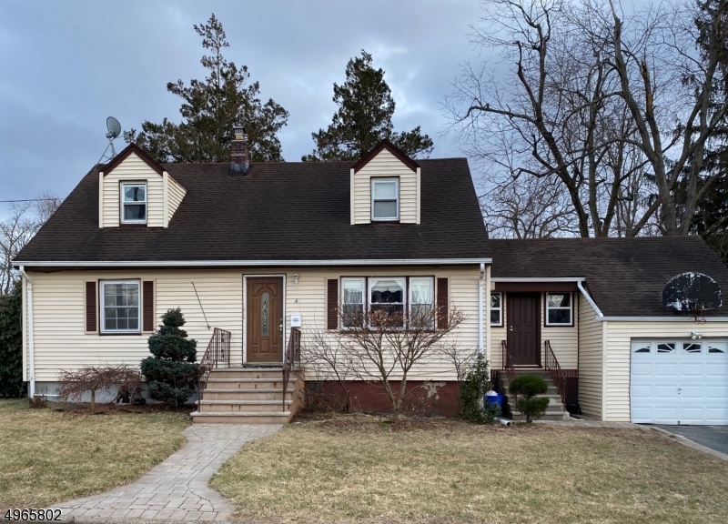 Property Photo: 4 Sweetwood Ct NJ 07006