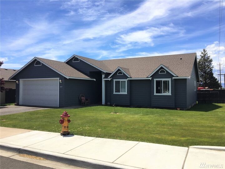 307 N Benton Street  Kittitas WA 98934 photo