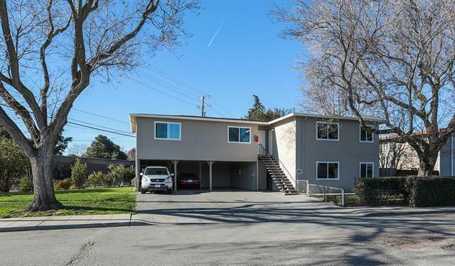 Property Photo:  550 Market Place  CA 94025 