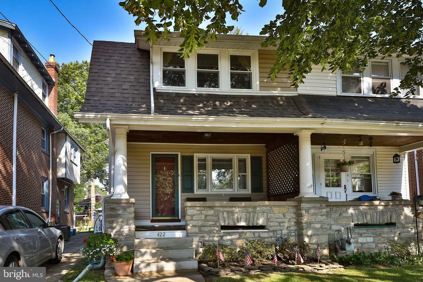 Property Photo: 422 Linden Avenue PA 19038