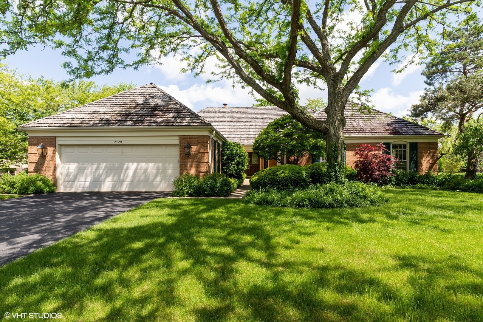 Property Photo:  2520 Osage Drive  IL 60026 