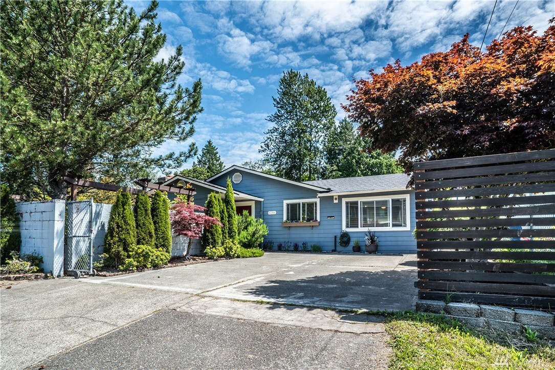 Property Photo: 6046 17th Ave SW WA 98106