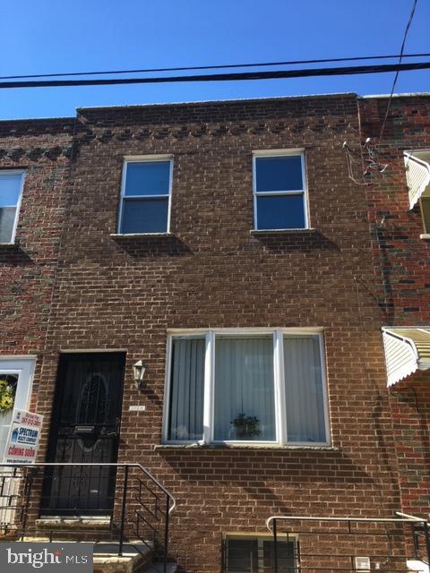 Property Photo: 1020 Fernon Street PA 19148