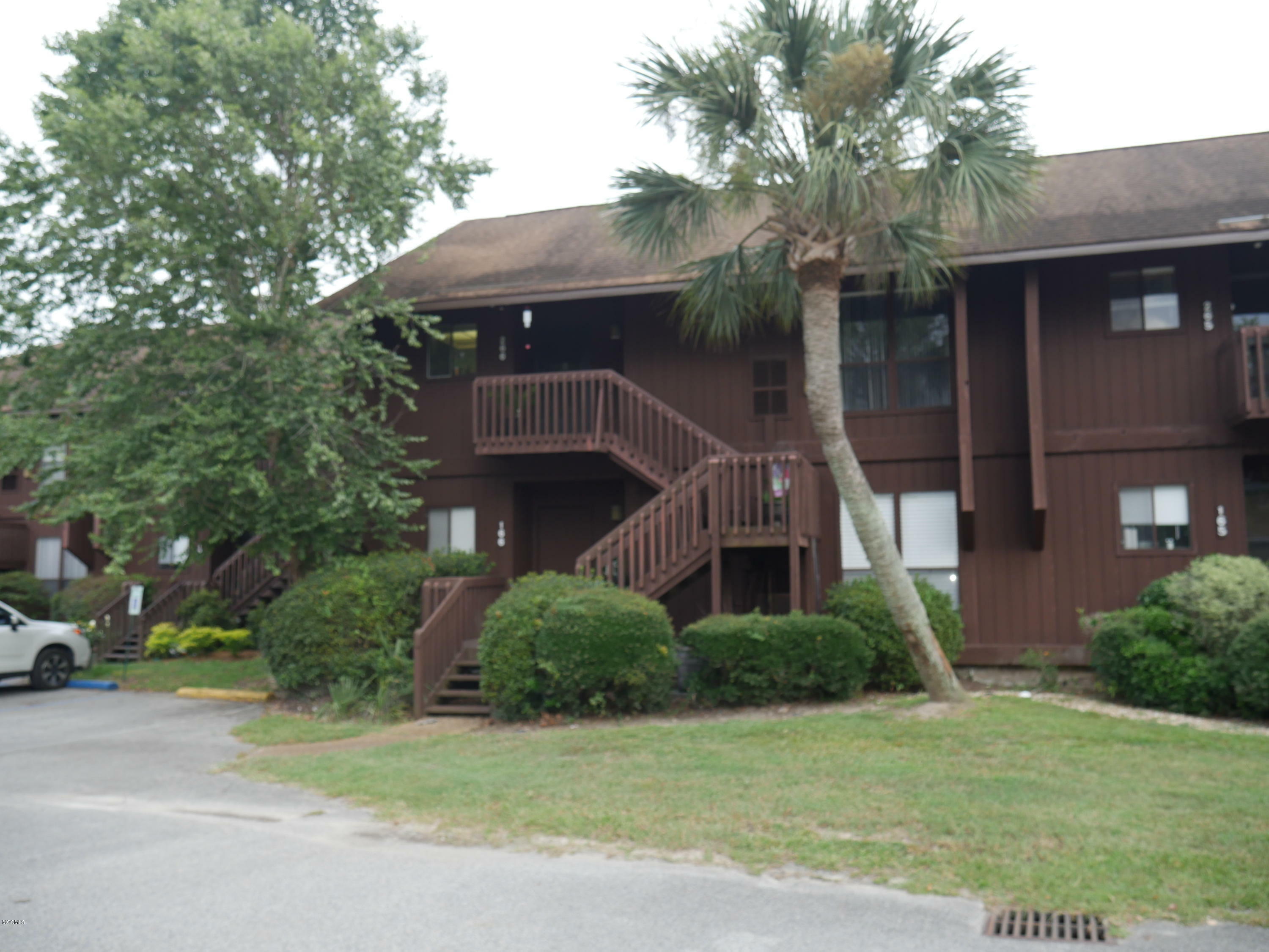 Property Photo:  266 Lanai Street  MS 39525 